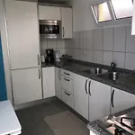 度假居 House On The