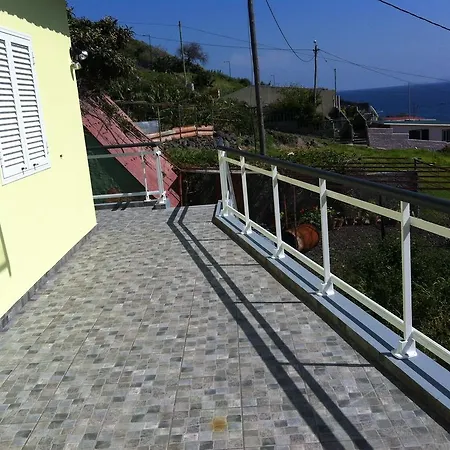 Σπίτι διακοπών House On The *