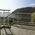 House On The 度假居