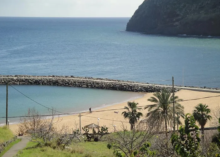 Semesterbostad House On The Machico (Madeira)