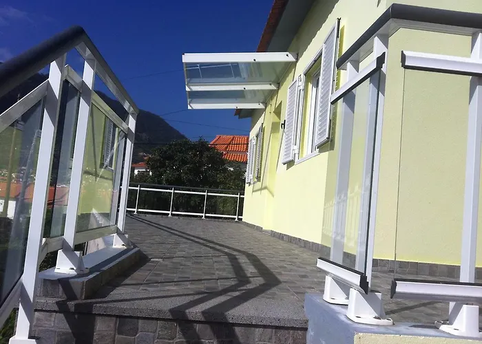 Сasa de vacaciones House On The *